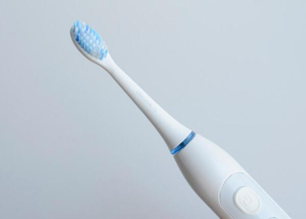 電動牙刷刷頭如何清潔？電動牙刷刷頭清潔的四大小妙招