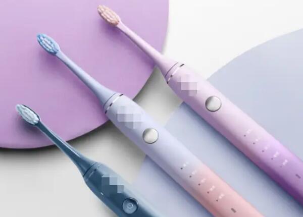 電動牙刷清潔能力比手動牙刷強嗎？電動牙刷清潔效果佳的原因